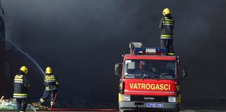 UŽICE: U požaru izgoreli stanovi u potkrovlju zgrade