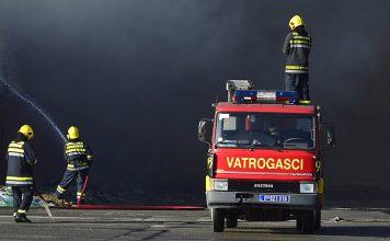 UŽICE: U požaru izgoreli stanovi u potkrovlju zgrade
