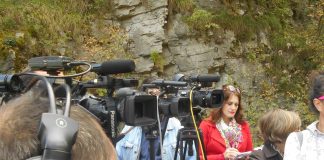 DAN SLOBODE MEDIJA I dalje se beleži pad medijskih sloboda, ali i POVEĆANJE broja NAPADA na NOVINARE