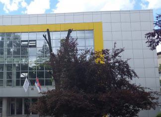 PREDSTAVA DŽON PIPLFOKS zbog lošeg vremena u GKC