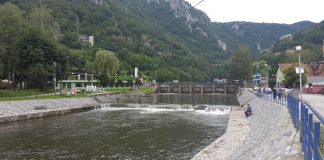 UŽIČKA PLAŽA Na kupanje ćemo pričekati zbog lošeg vremena, ali i prljave vode