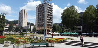 ZA VOLONTERE CRVENOG KRSTA Besplatan bazen