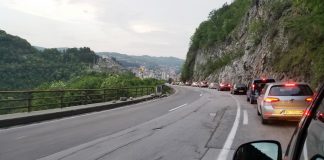 ZASTOJI NA PUTU UŽICE ZLATIBOR Zbog radova na sanaciji tunela