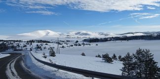 Putevi Srbije VOZAČI OPREZ, OBAVEZNA ZIMSKA OPREMA