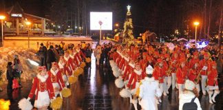 KARNEVAL PRAZNIKA MIMOZE Mažoretkinje iz Herceg Novog na Zlatiboru