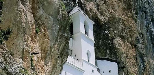SVETI VASILIJE OSTROŠKI Slavi se i kao krsna slava