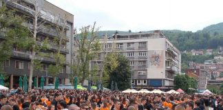 MATURANTSKI PLES UZ UŽIČKO KOLO MILENIJUMSKE GENERACIJE