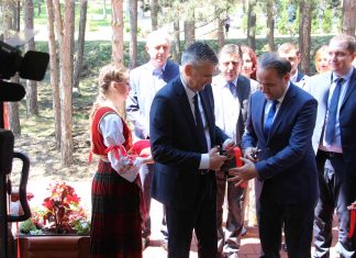 OTVOREN KULTURNI CENTAR NA ZLATIBORU