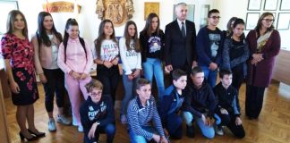 PREDSTAVNICI ĐAČKOG PARLAMENTA U Skupštini opštine Čajetina