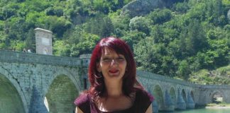 KULTURA DIJALOGA: Slađana Vasiljević, novinarka DIJALOGA NEMA TAMO GDE JEDNA STRANA MISLI DA SVE ZNA